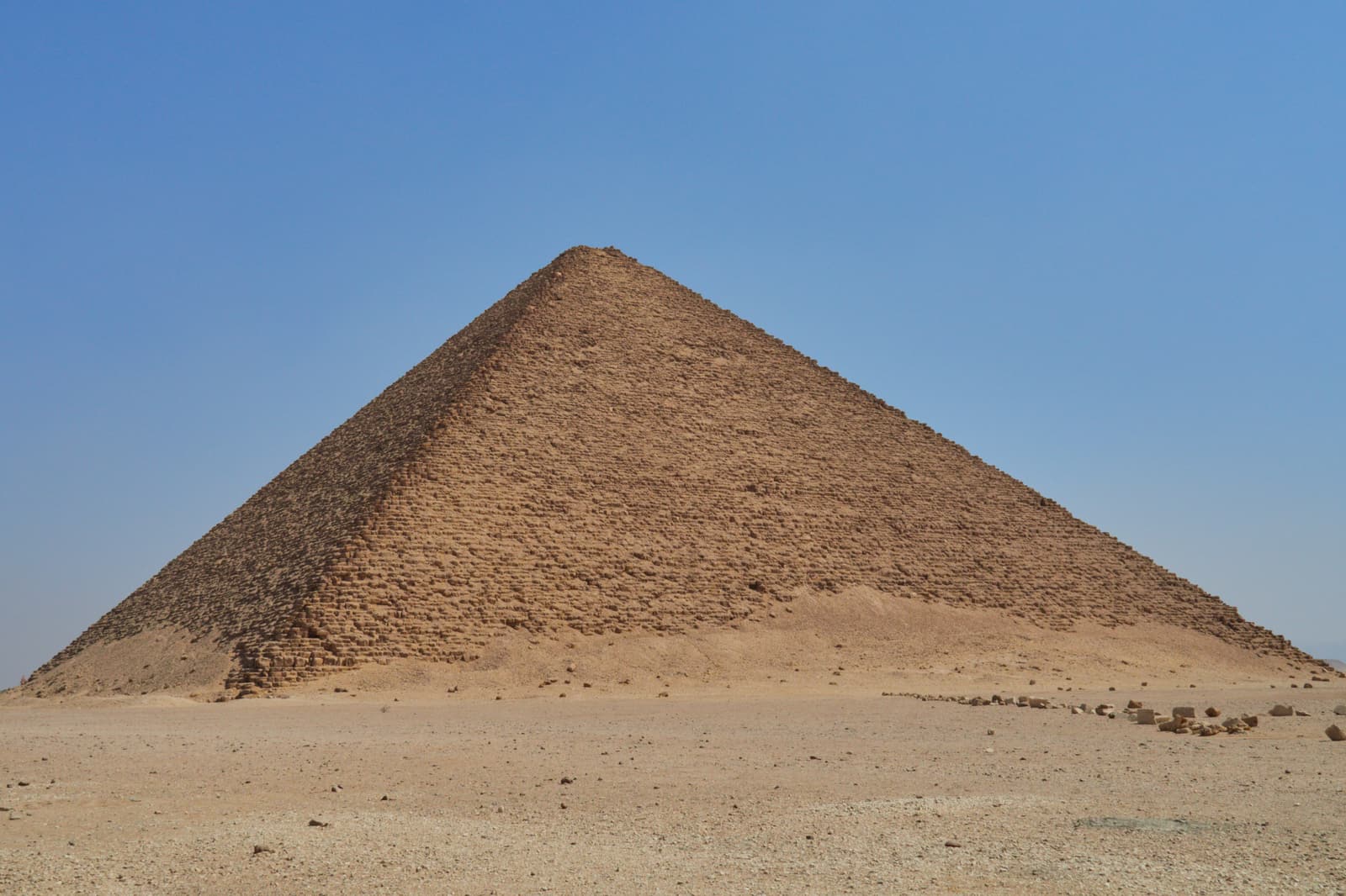 The Red Pyramid at Dahshur under a clear sky